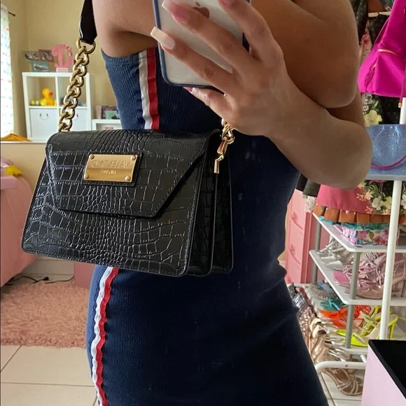 Black Valentino - Picture 2 of 14